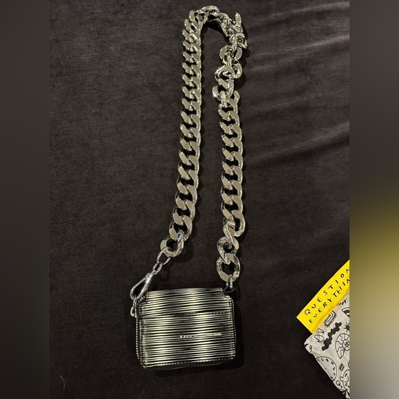 KARA New York mini chain crossbody bag - Picture 4 of 7